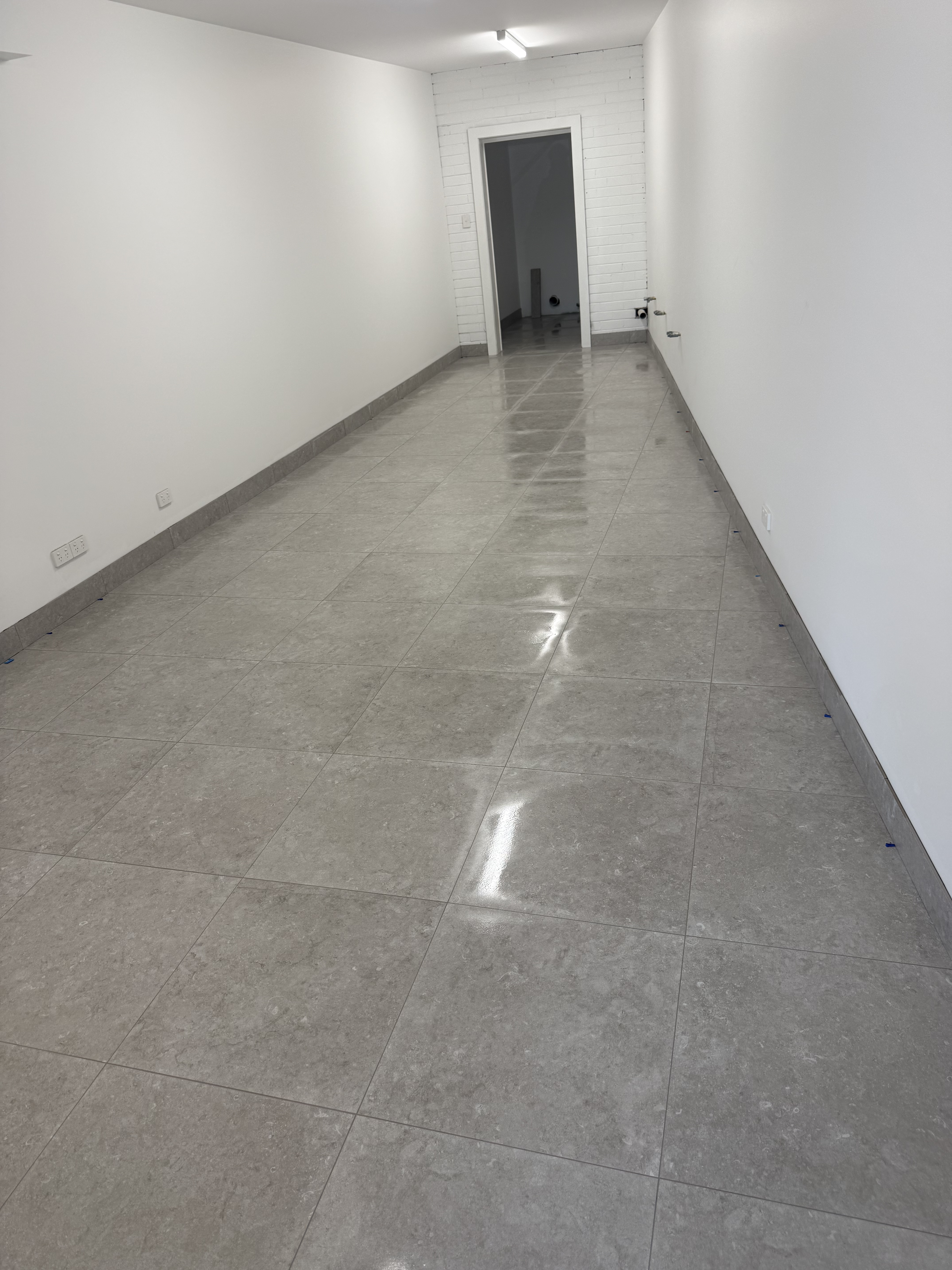 Large Format Floor Tiling