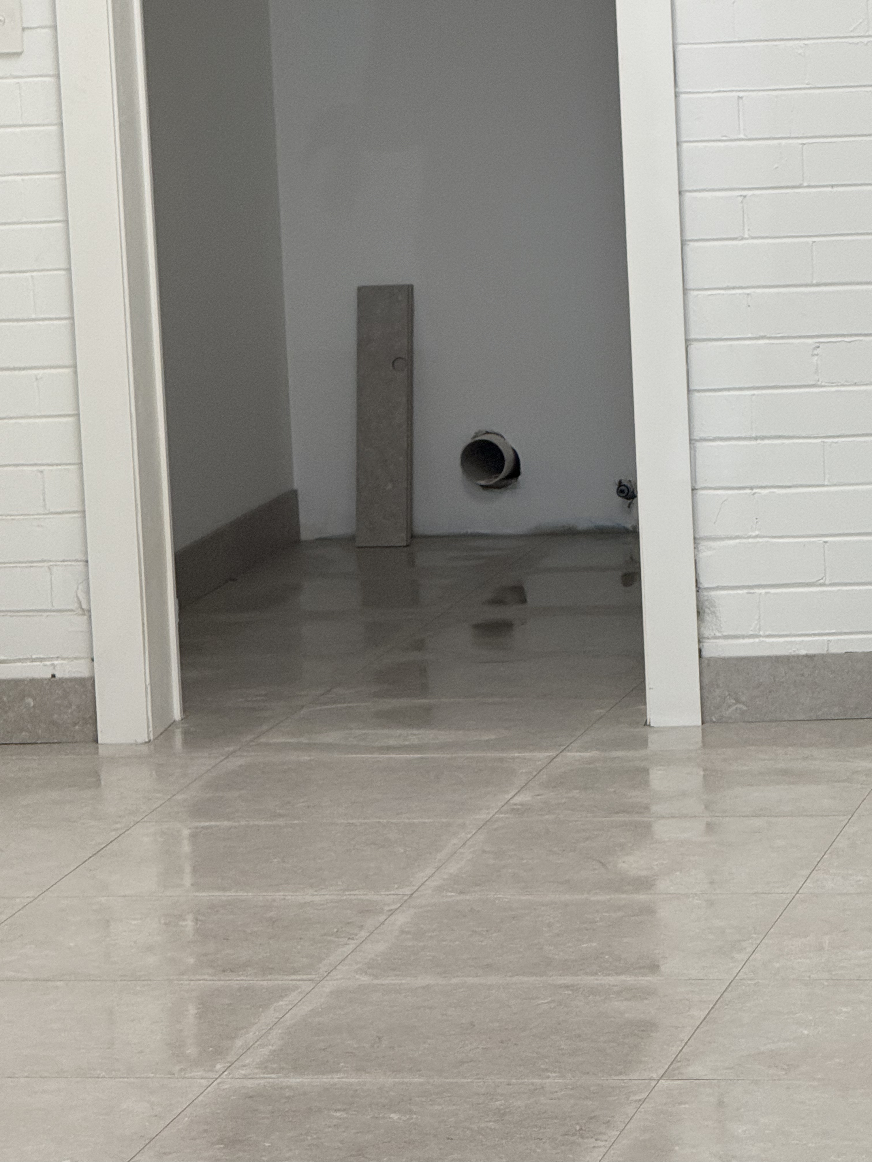 Large Format Floor Tiling - gallery photo