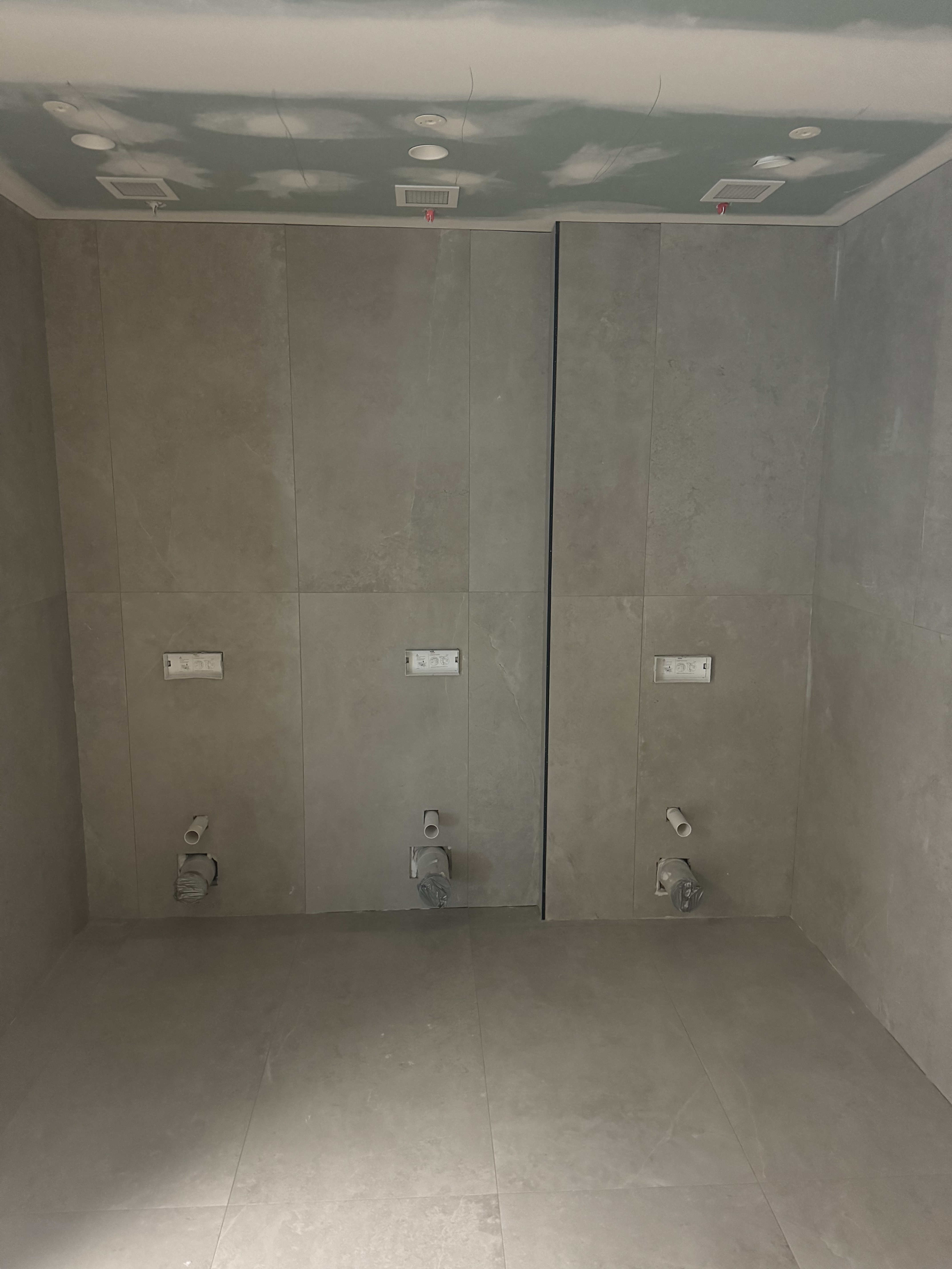Grey bathroom wall tiling in Melbourne, Victoria - gallery photo