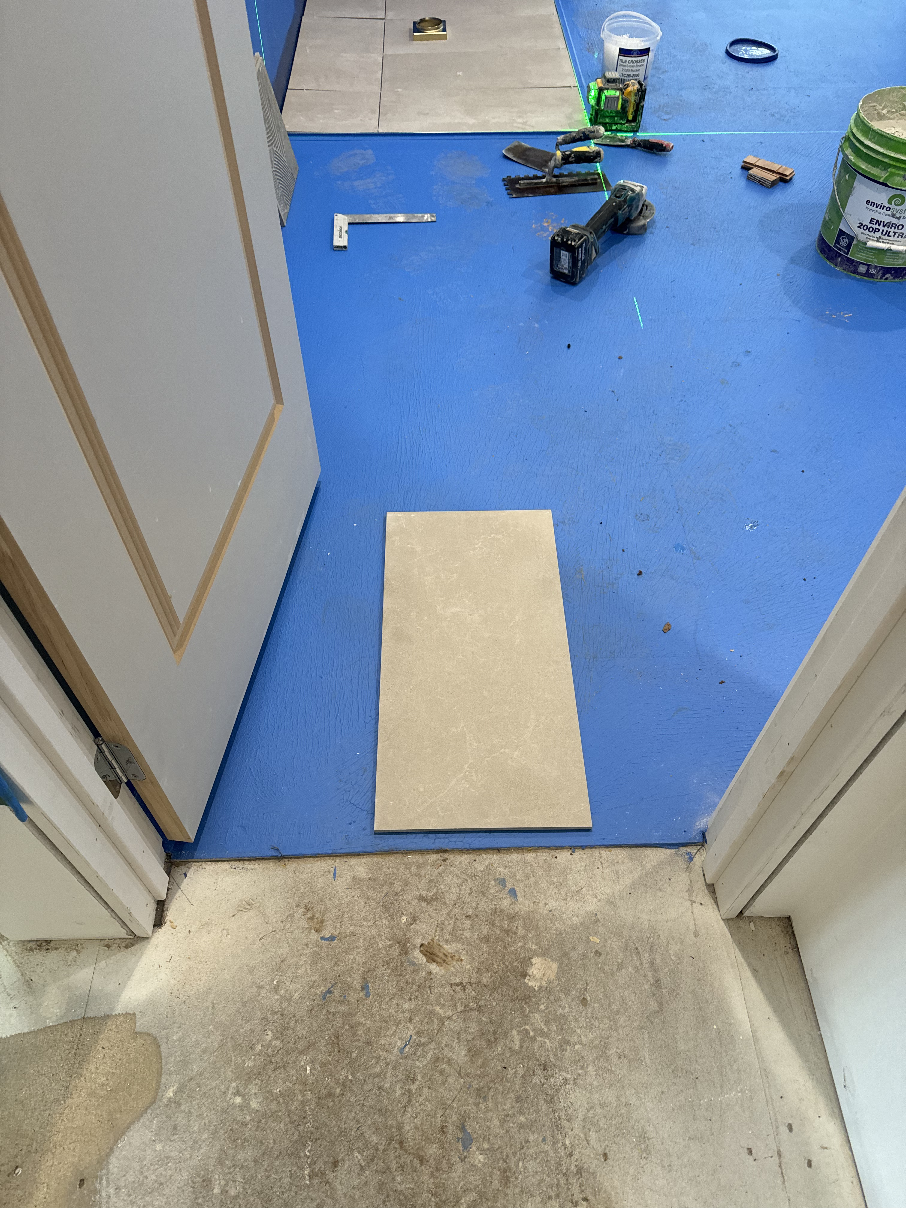 Pool tiling works in Melbourne, Victoria - gallery photo