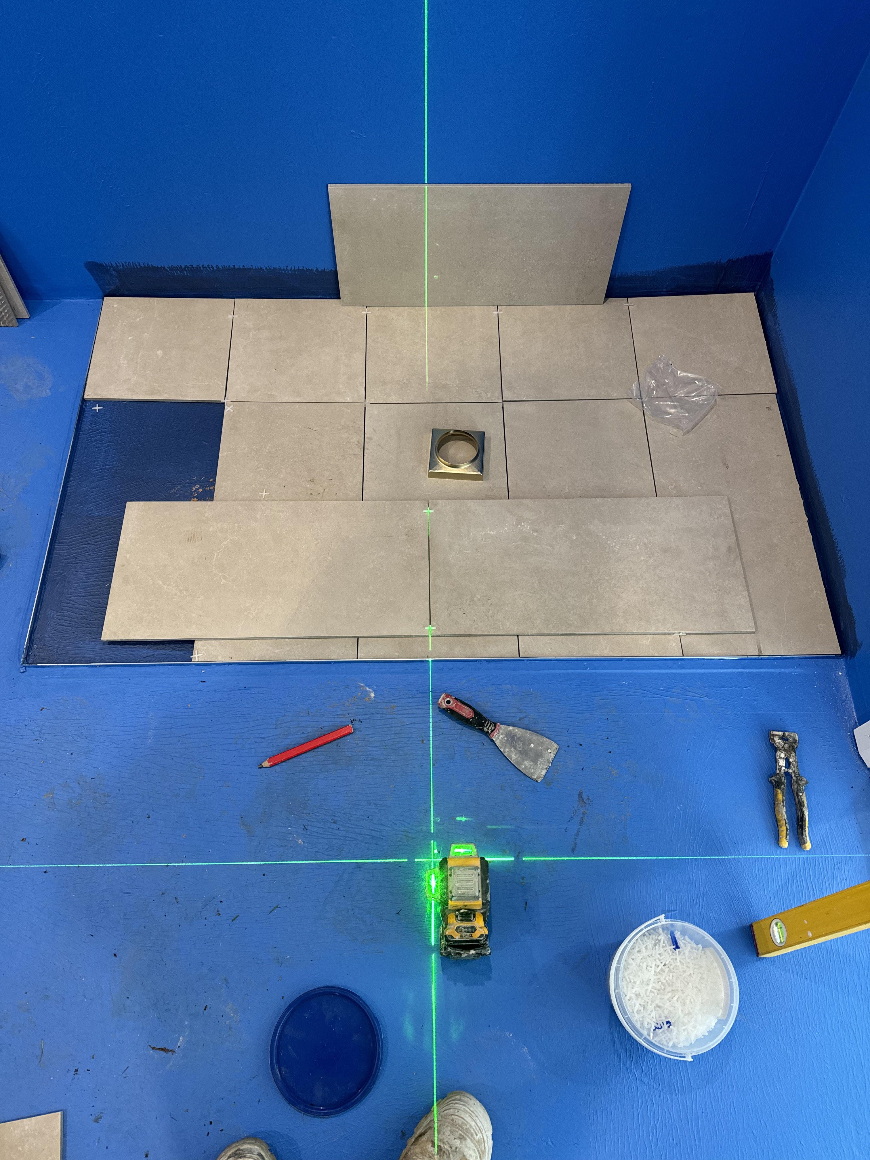 Pool tiling works in Melbourne, Victoria - gallery photo