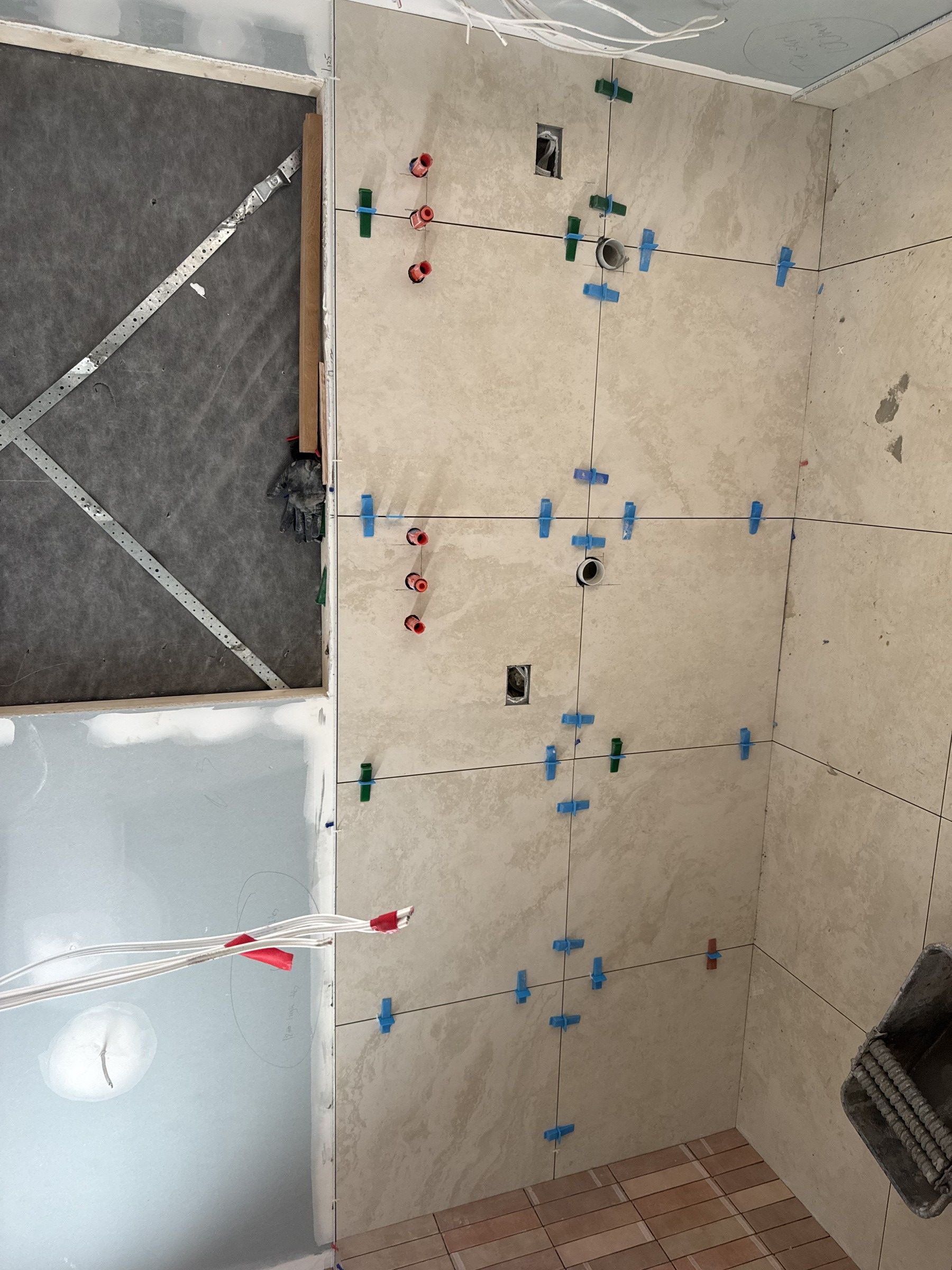 Caroline Springs Bathroom Wall Tiling - gallery photo