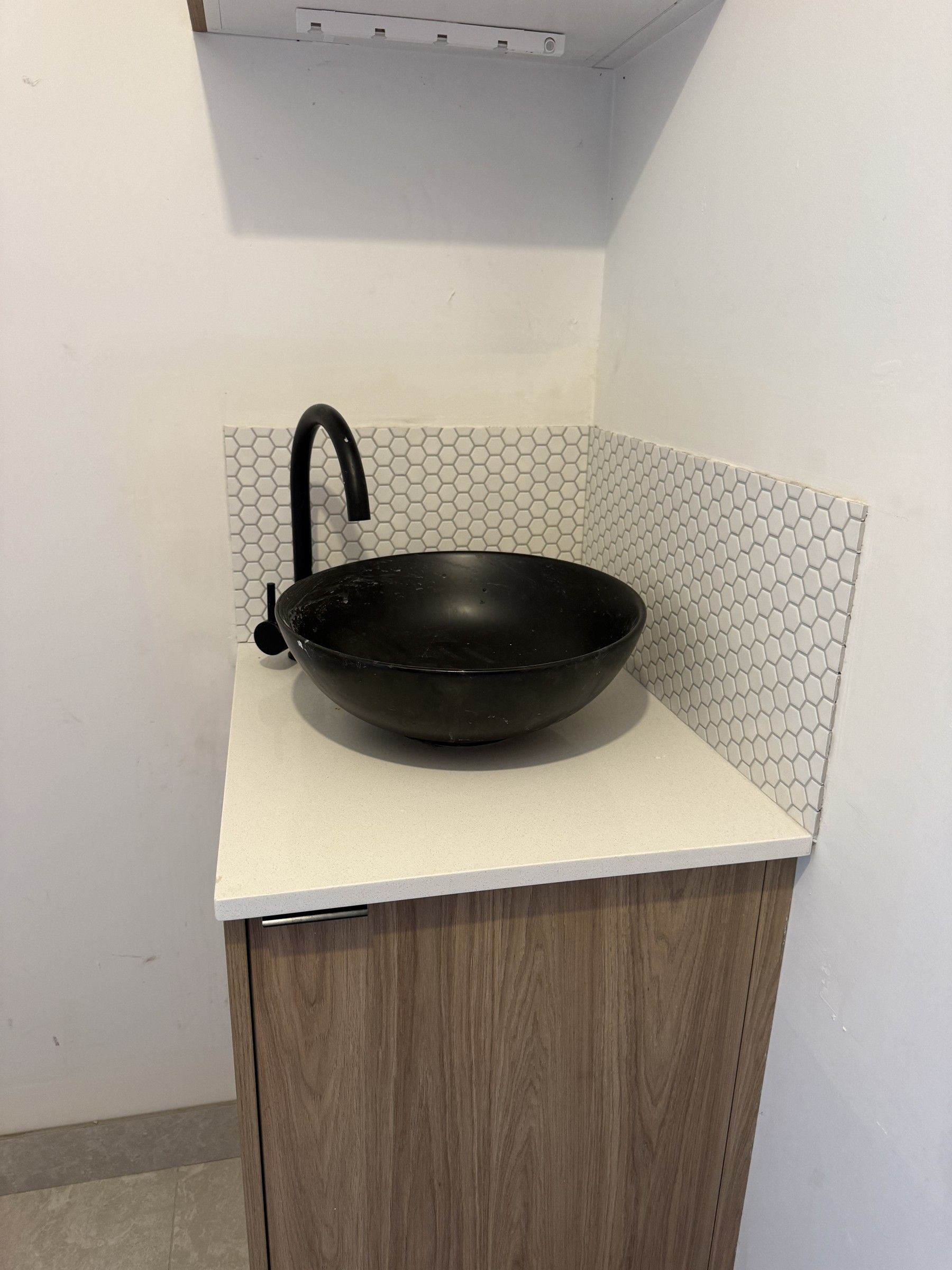 Crib Point Hexagon Mosaic Tiling - gallery photo