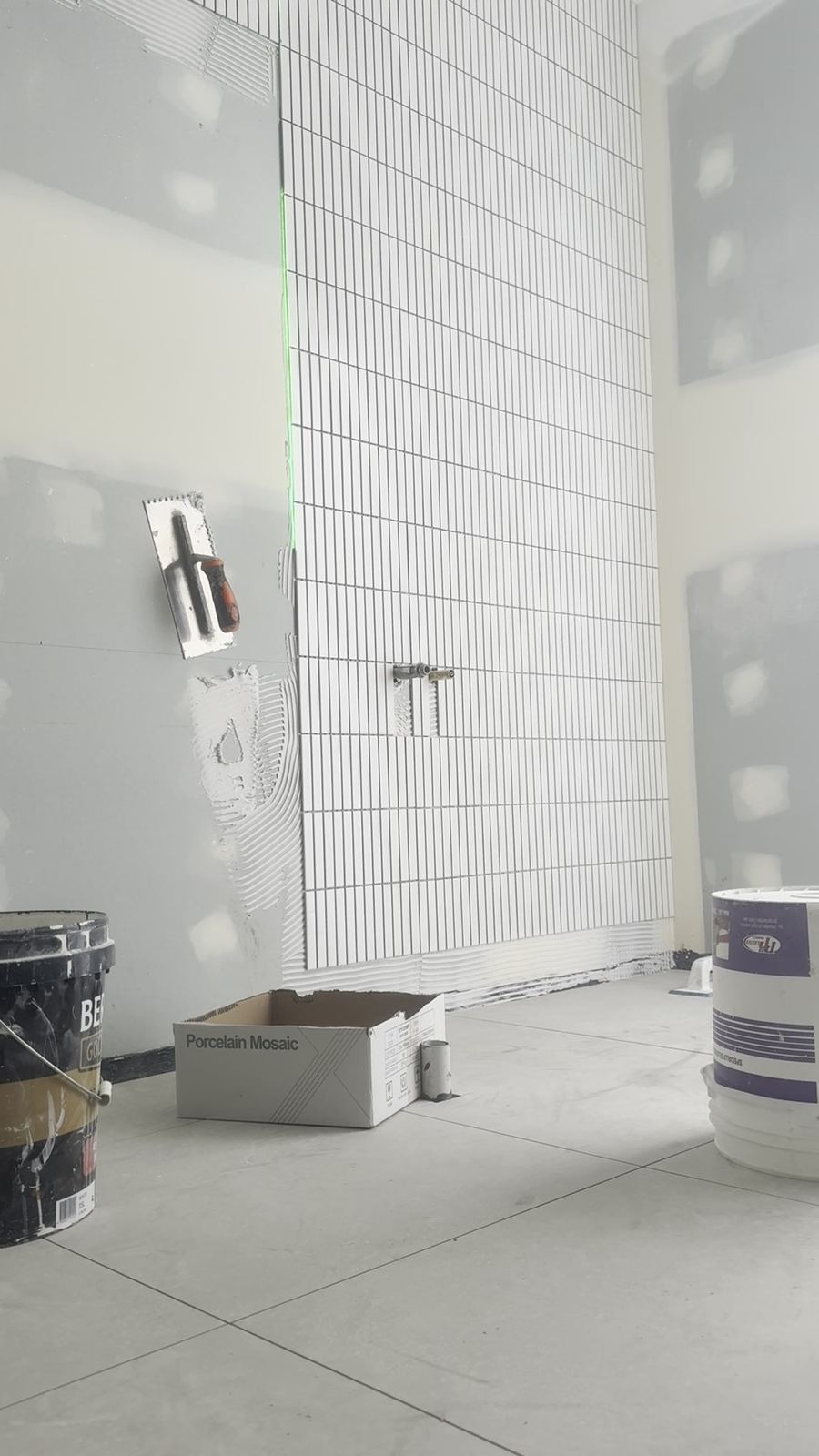 Gordon Park Finger Tile Feature Wall - gallery photo