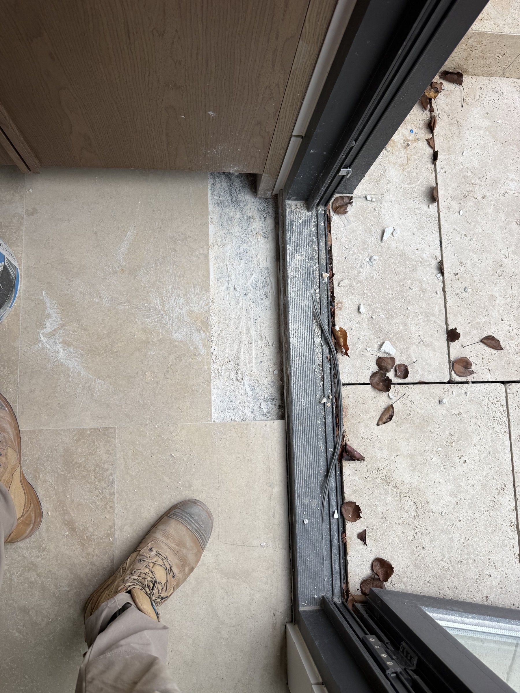 Hampton Travertine Paving - gallery photo