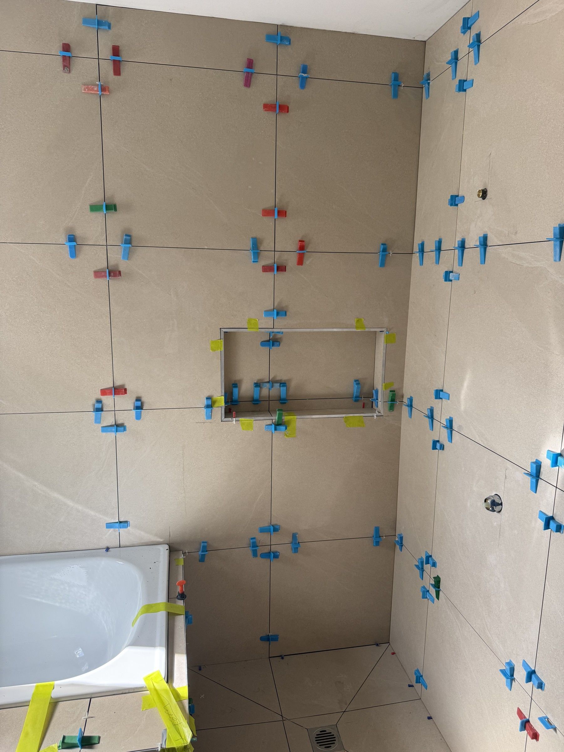 Point Cook Bathroom Tiling - gallery photo
